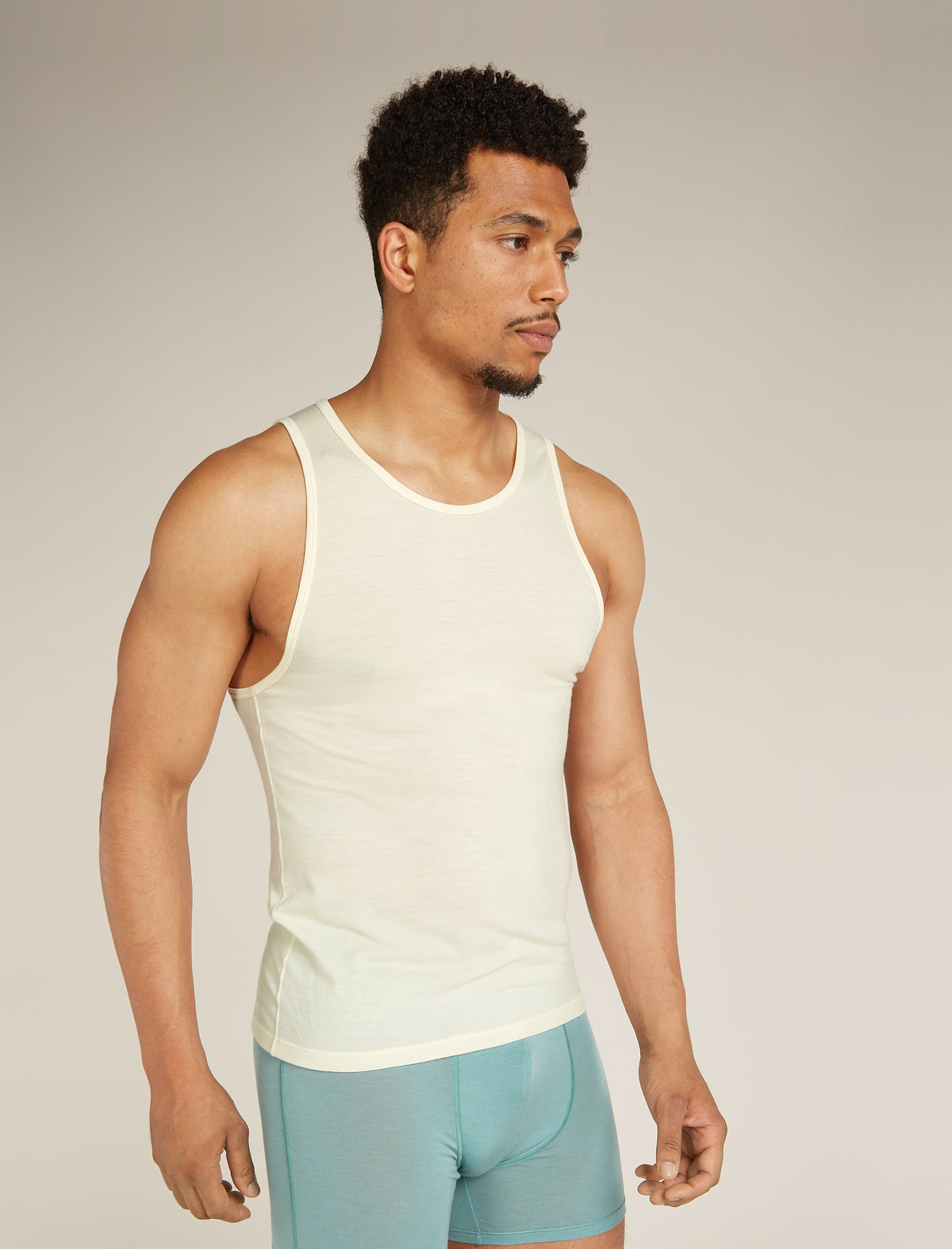 M Anatomica Tank – Bild 1 (EAN 0195437908415) [sfssc:Bild_1:fc2b07772b8b981d]