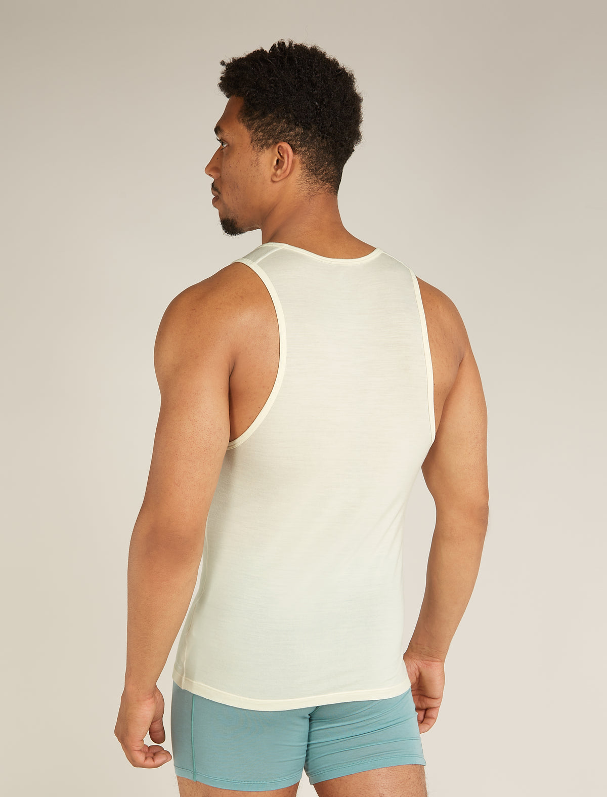 M Anatomica Tank – Bild 2 (EAN 0195437908415) [sfssc:Bild_2:e17c882a8267a9f0]